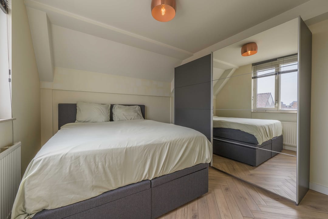 Spacious apartment in Katwijk centre with sunny west-facing balcony near the beach — 17