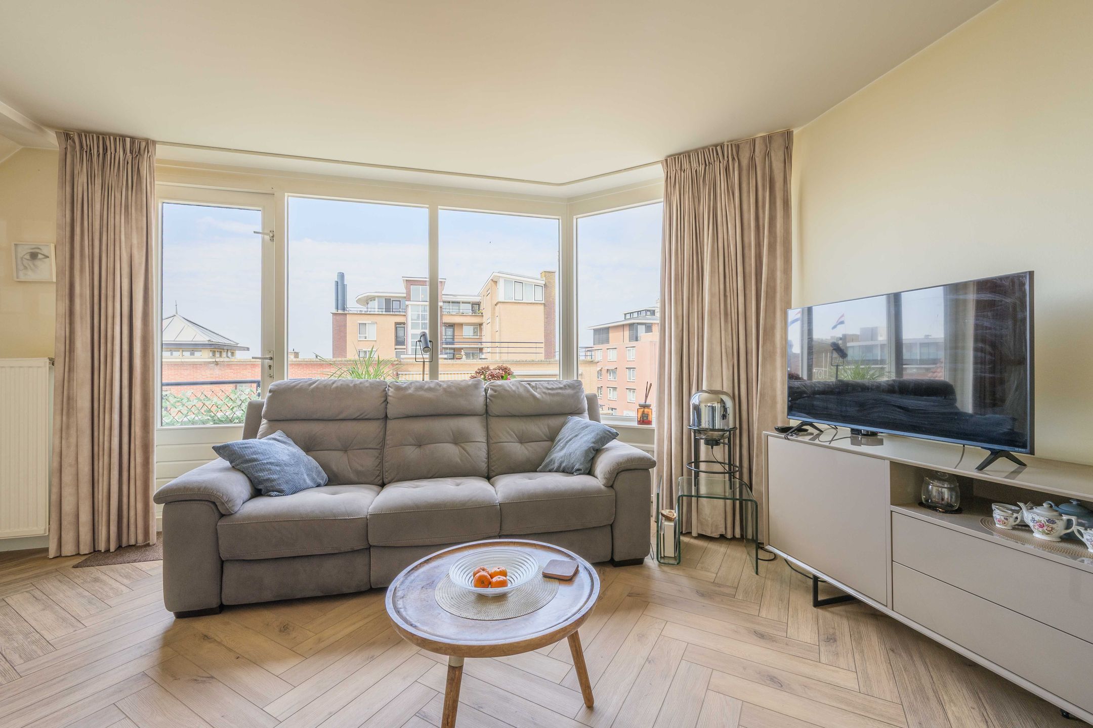 Spacious apartment in Katwijk centre with sunny west-facing balcony near the beach — 9