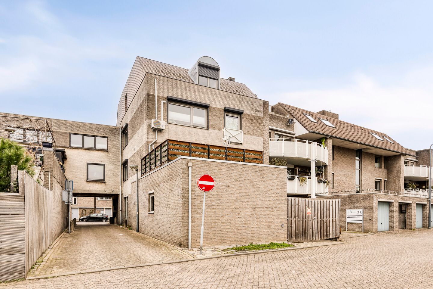 Photo 4 of Mathildastraat 36-A