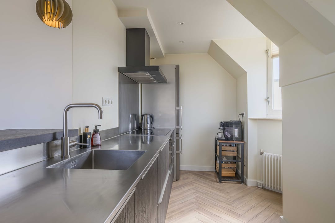 Spacious apartment in Katwijk centre with sunny west-facing balcony near the beach — 16