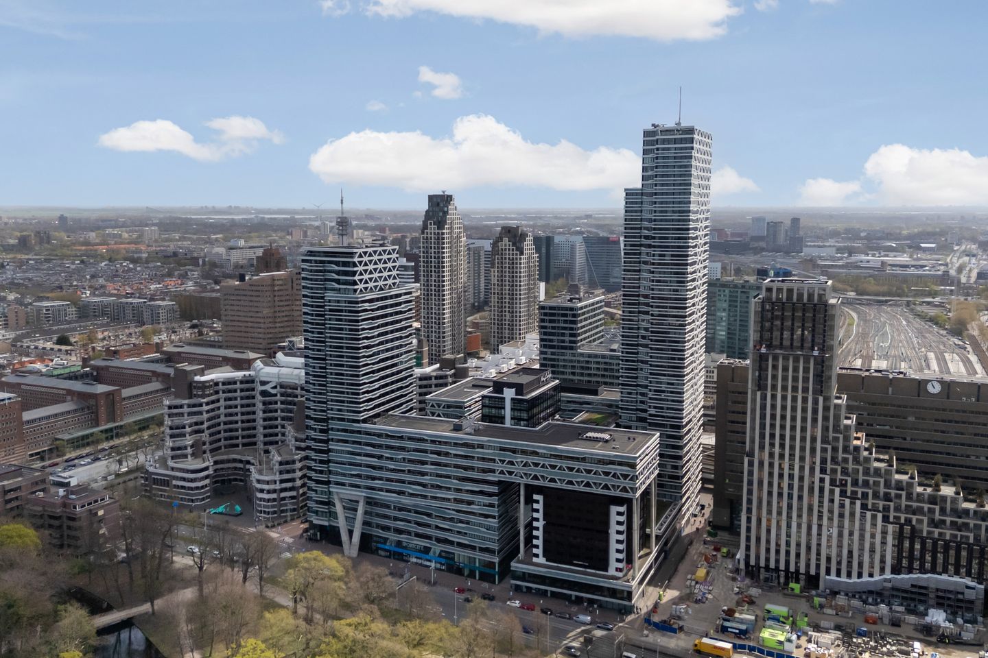 Foto 1 van Anna van Buerenplein 272