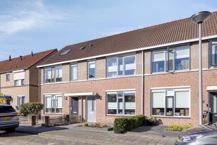 Foto 4 van De Heenplaat 10