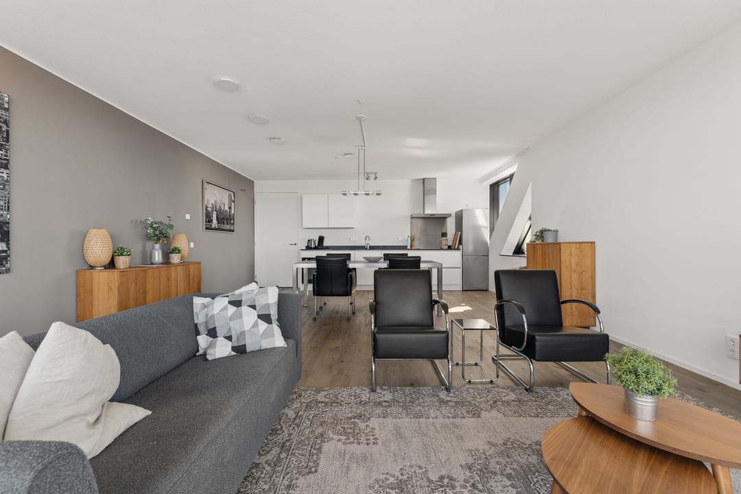 Foto 16 van Anna van Buerenplein 272