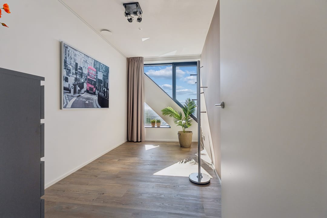 Foto 38 van Anna van Buerenplein 272