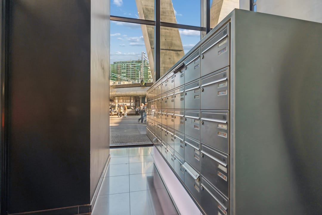 Foto 8 van Anna van Buerenplein 272