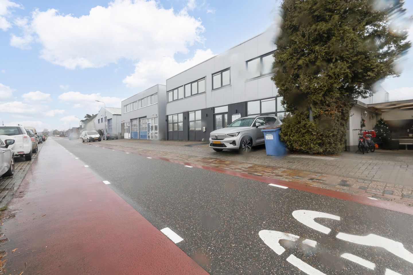 Bekijk foto 2 van Aalsmeerderdijk 66