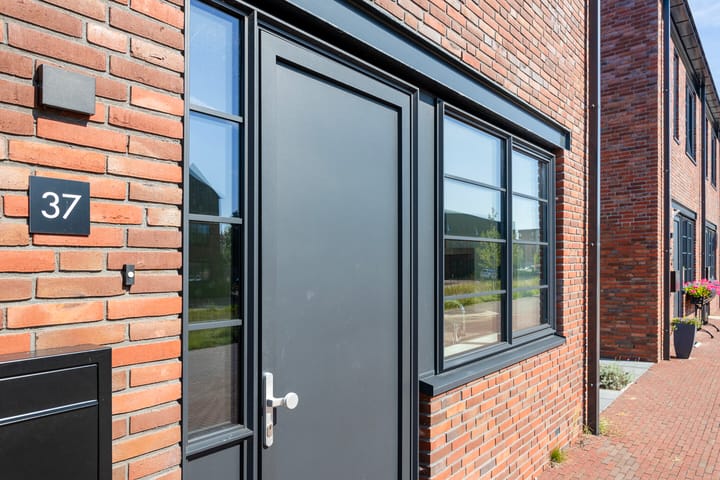 Foto 2 van R.A. de Monchystraat 37