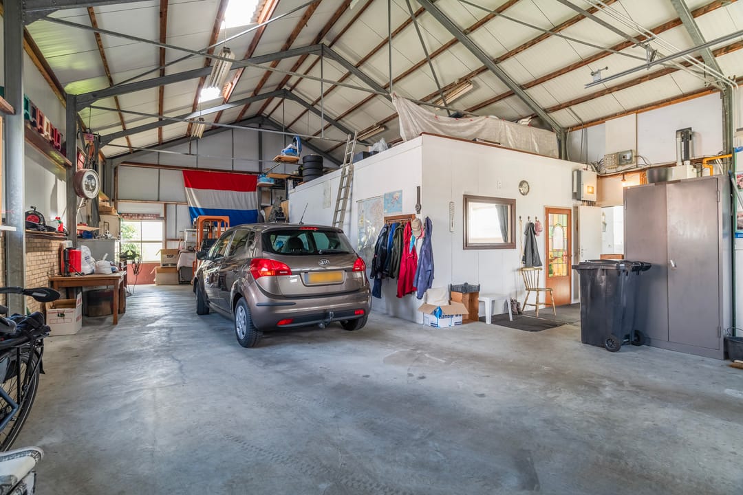 Photo 28 of Zwarteweg 21