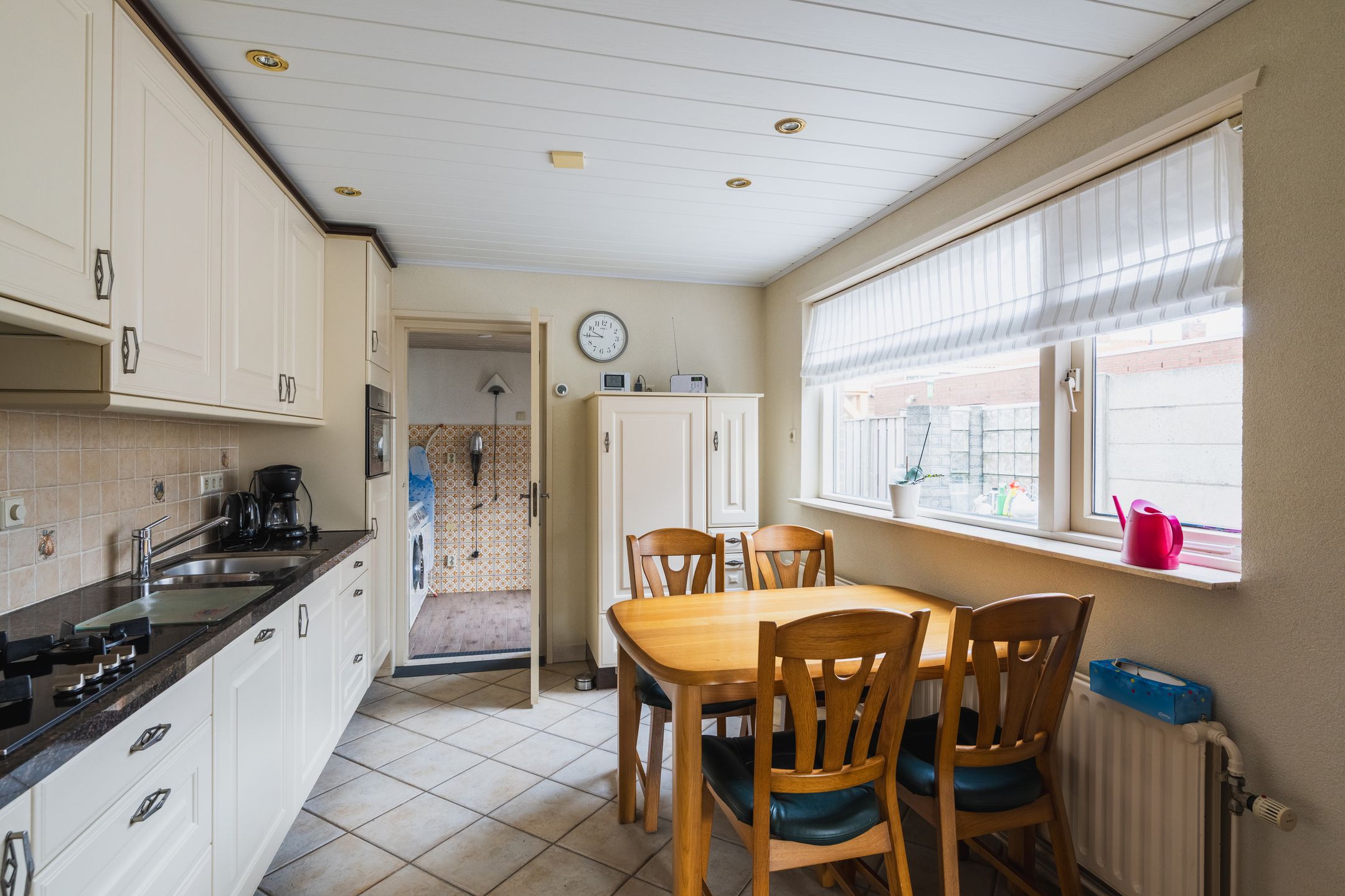 Well-maintained terraced house with three bedrooms near the Oosterschelde — 12