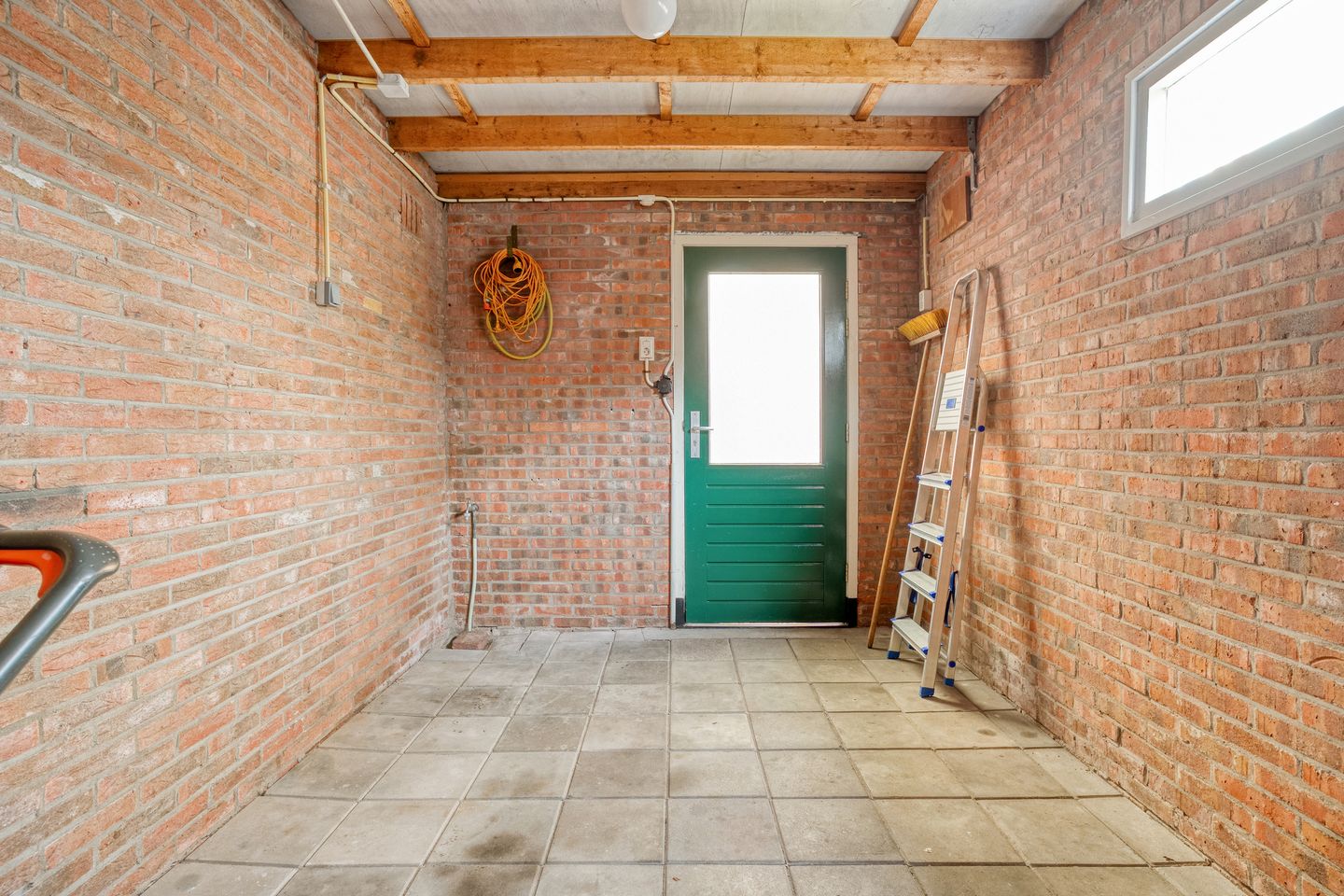 Foto 35 van Zwaluwstraat 14