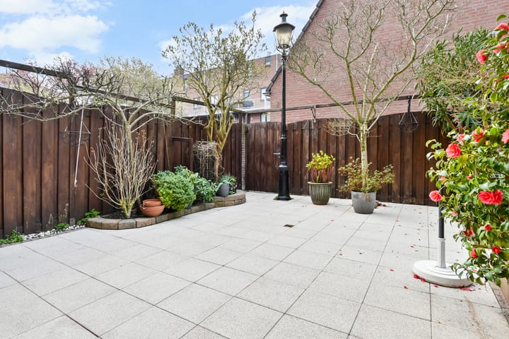 Foto 3 van Eric Satieplantsoen 12