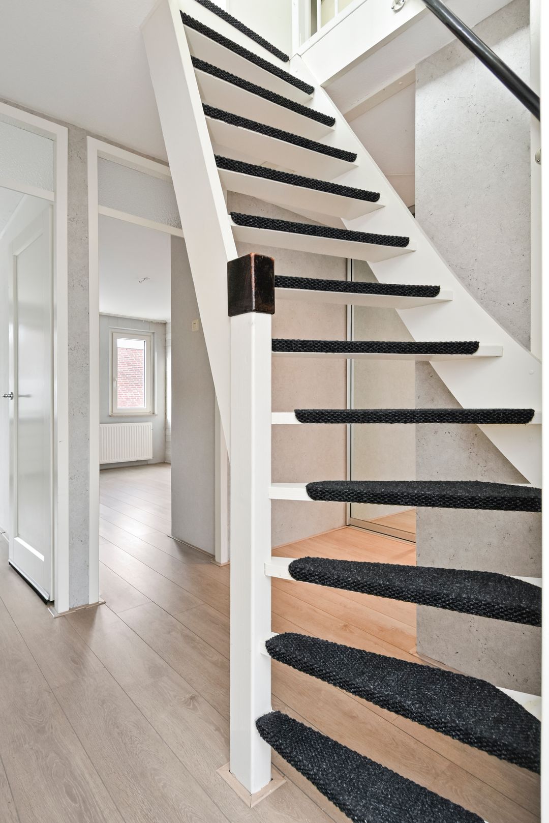 Foto 32 van Eric Satieplantsoen 12