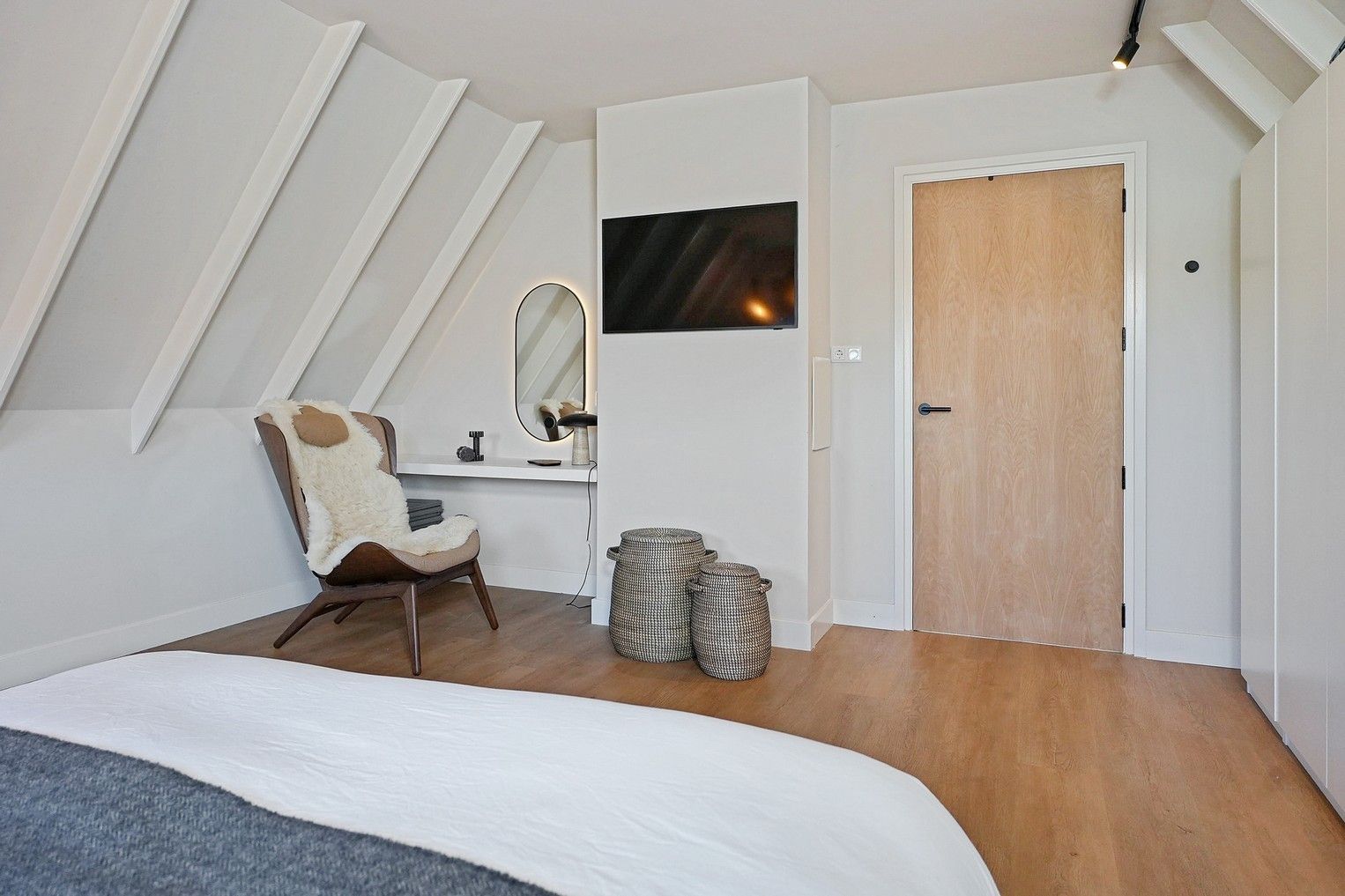 Photo 33 of Molendwarsstraat 9