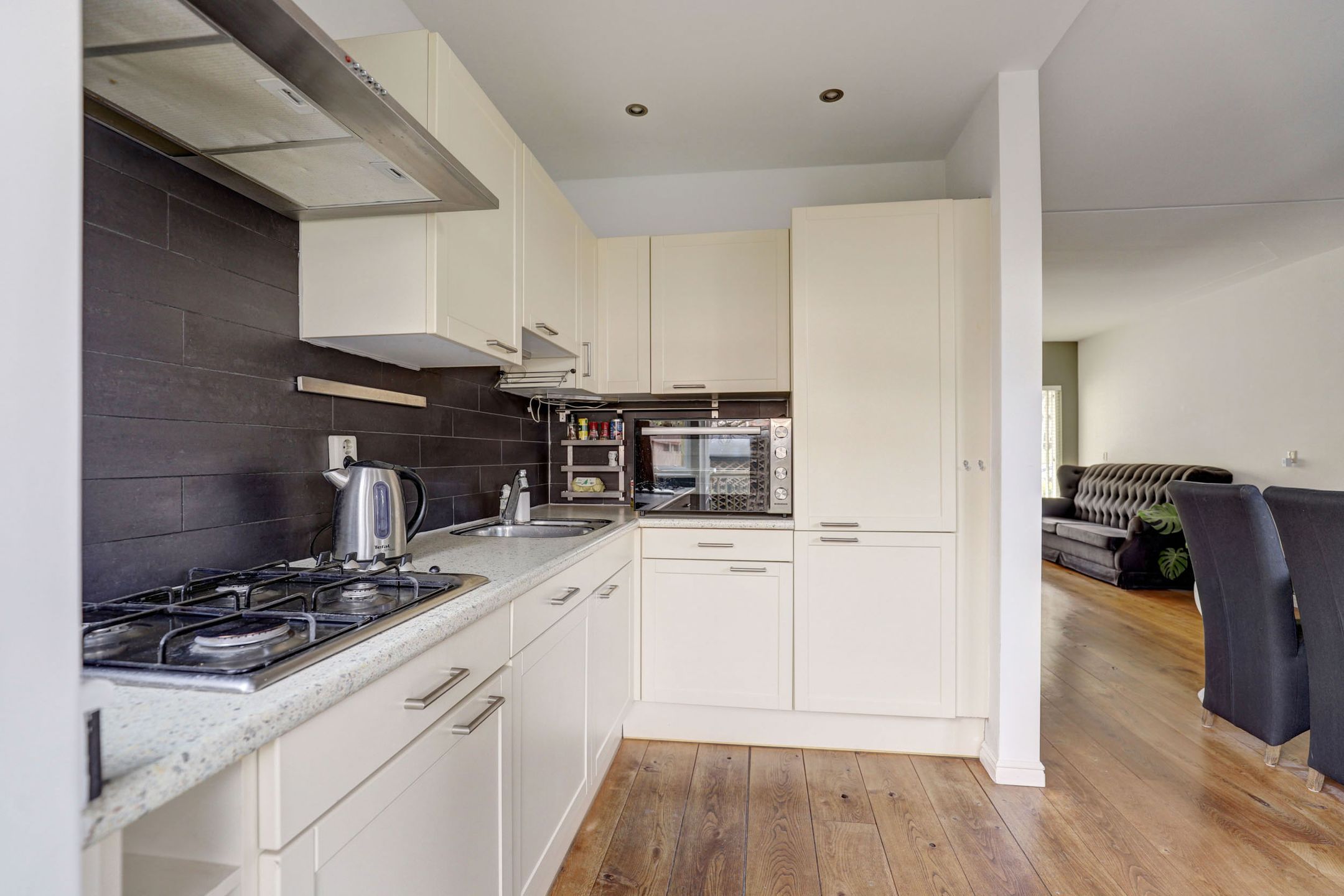 Foto 12 van van Baerlestraat 24