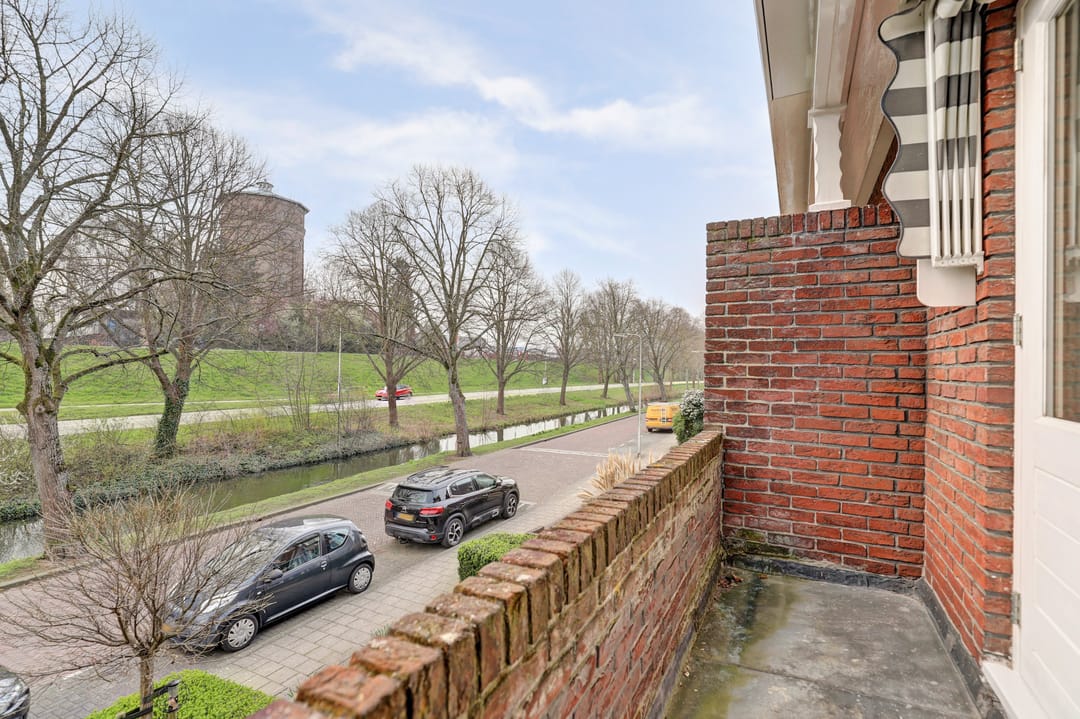 Foto 17 van van Baerlestraat 24