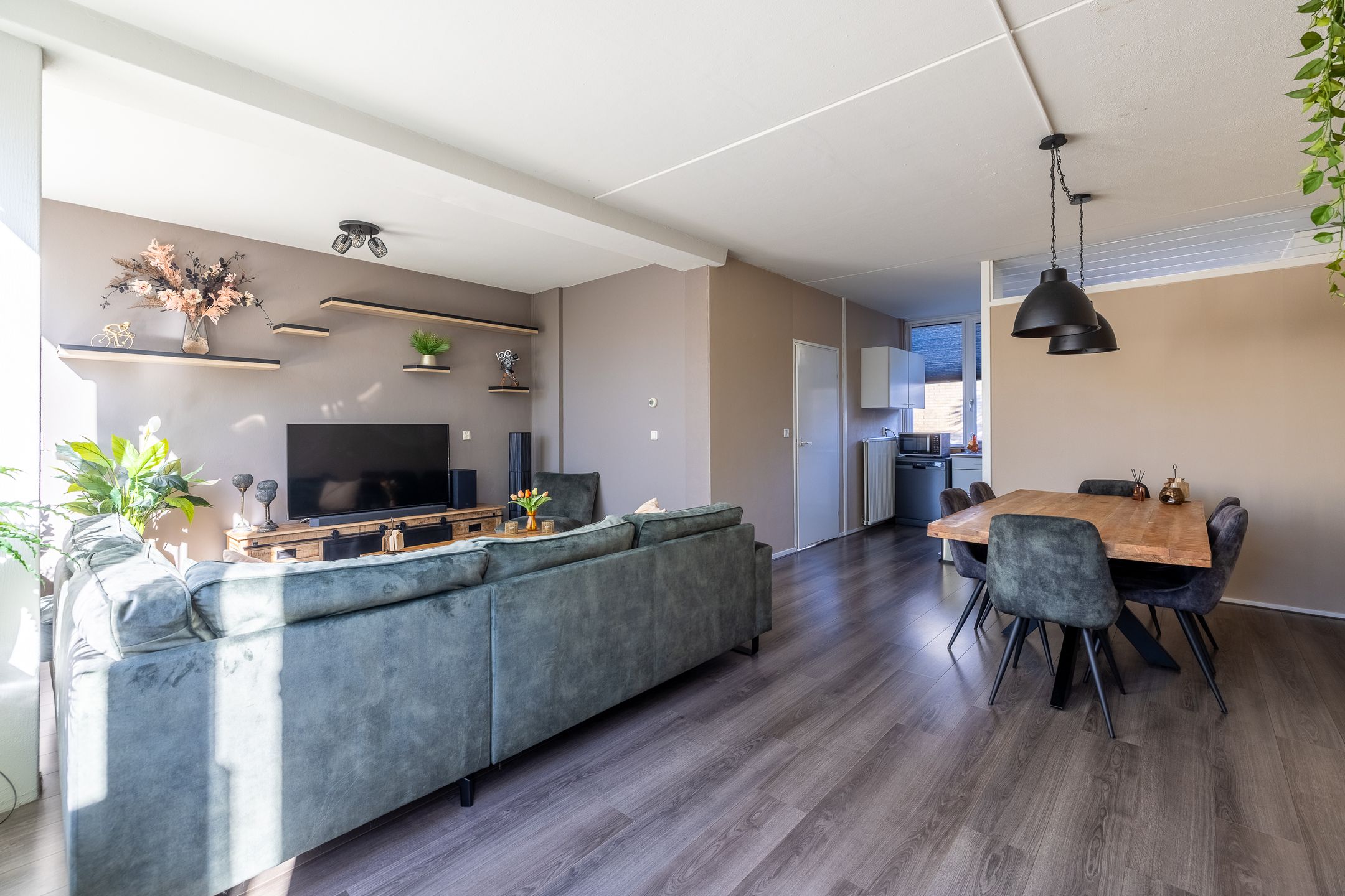 Photo 6 of van Leeuwenhoeklaan 6