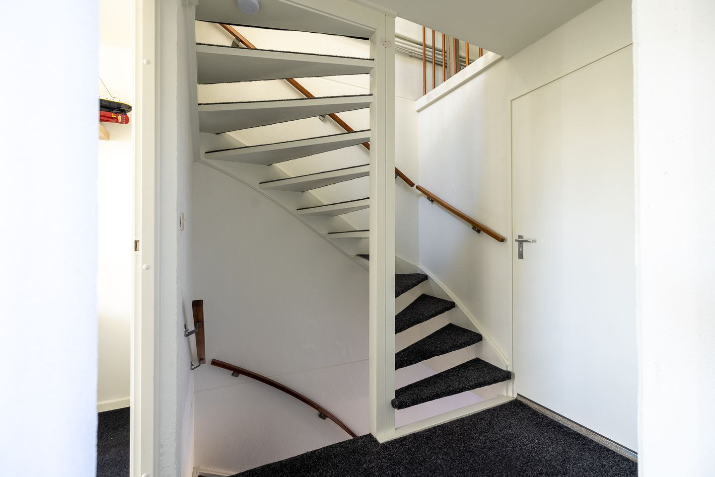 Photo 29 of van Leeuwenhoeklaan 6