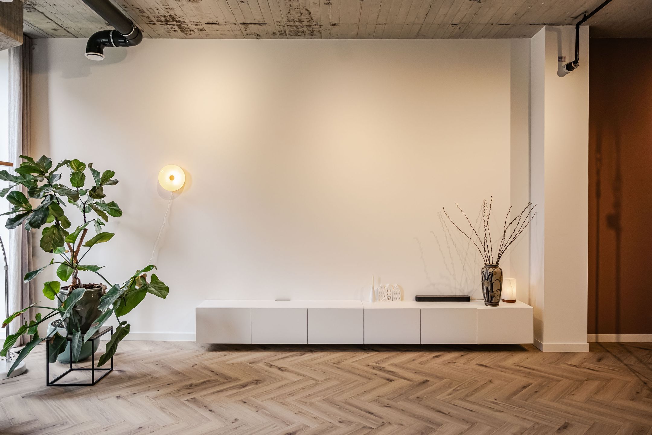 Photo 12 of Surinamepad 106