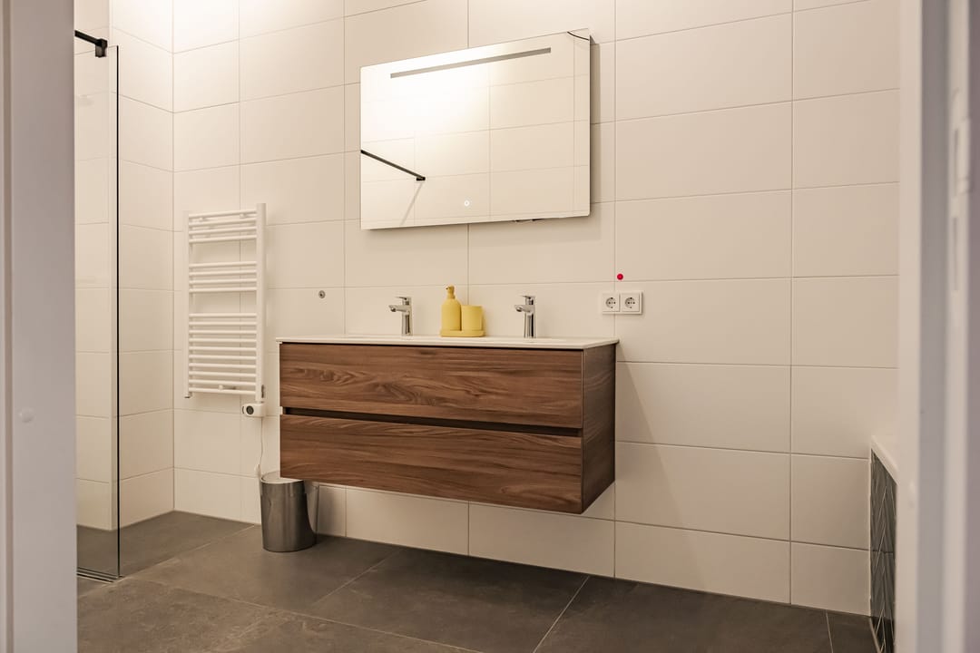 Photo 32 of Surinamepad 106