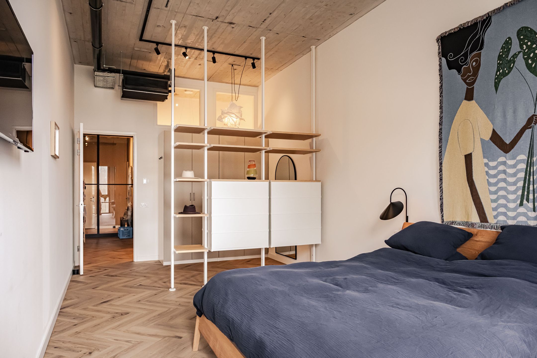 Photo 24 of Surinamepad 106