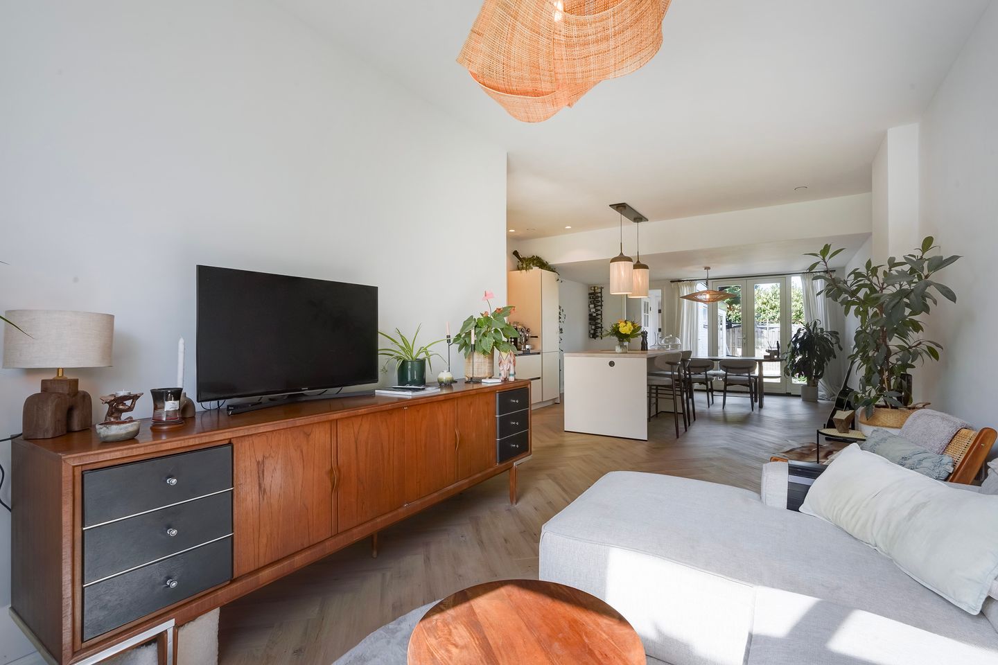 Photo 10 of Sint Raphaëlstraat 9