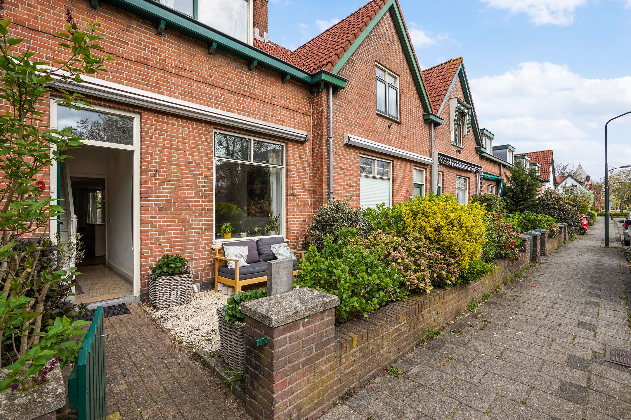 Photo 6 of Sint Raphaëlstraat 9