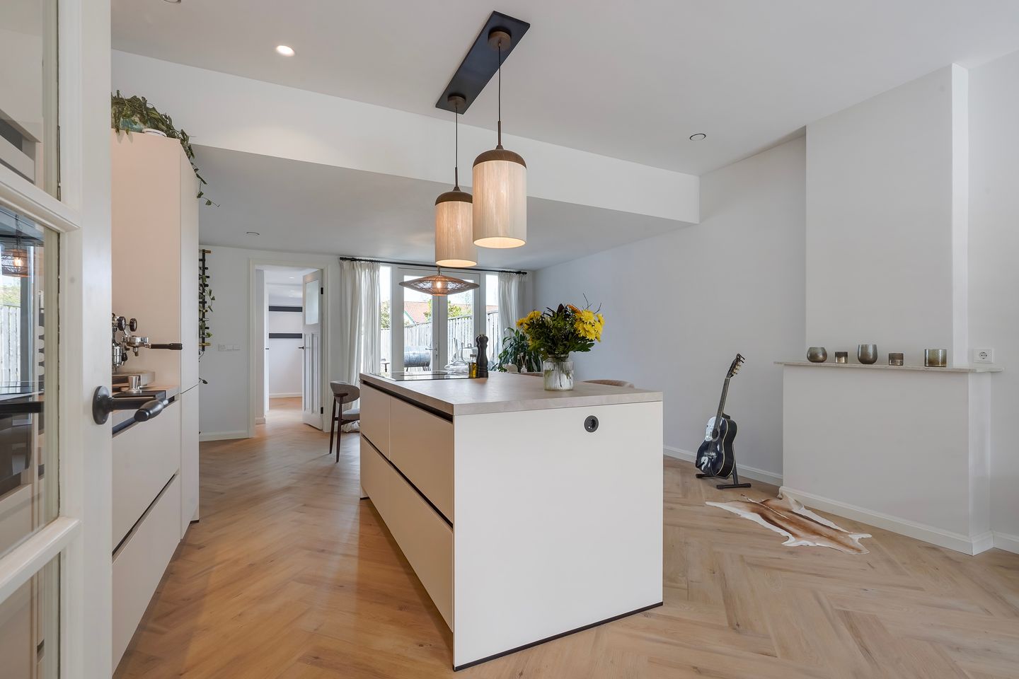 Photo 14 of Sint Raphaëlstraat 9