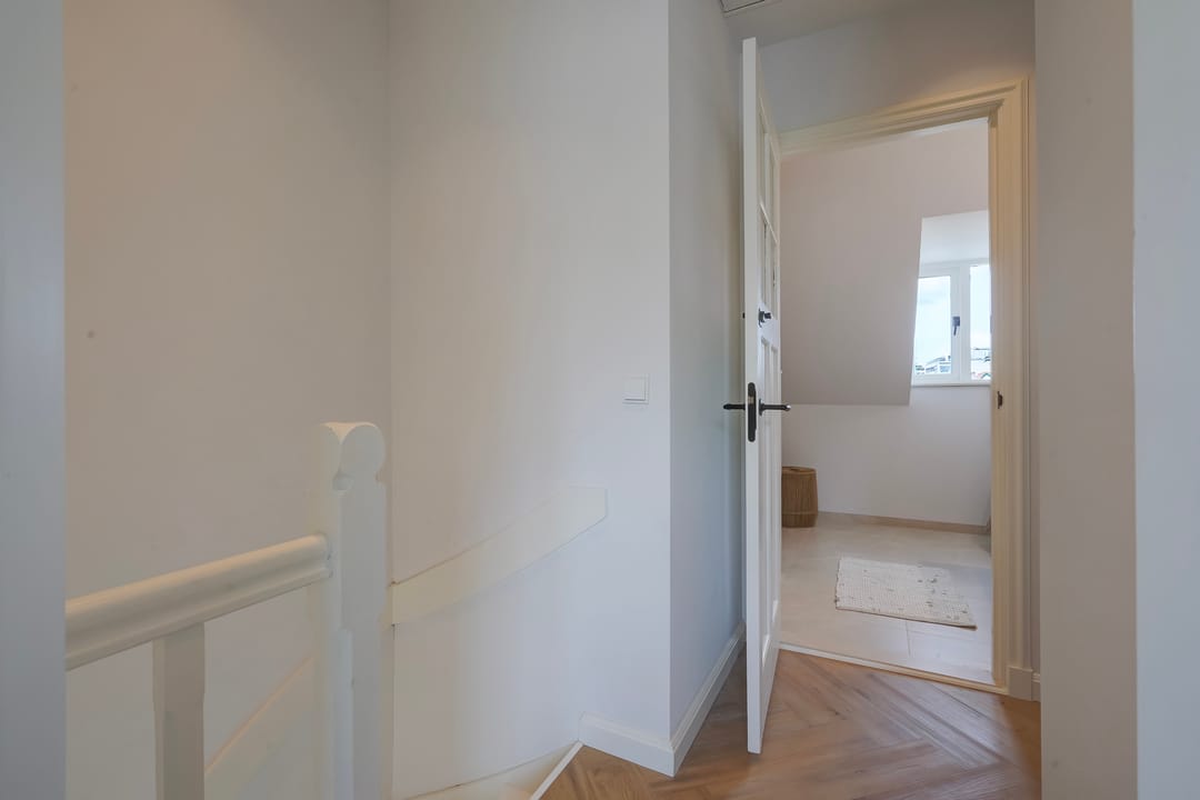 Photo 23 of Sint Raphaëlstraat 9