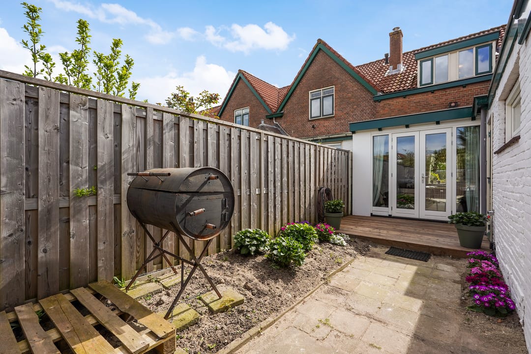 Photo 17 of Sint Raphaëlstraat 9