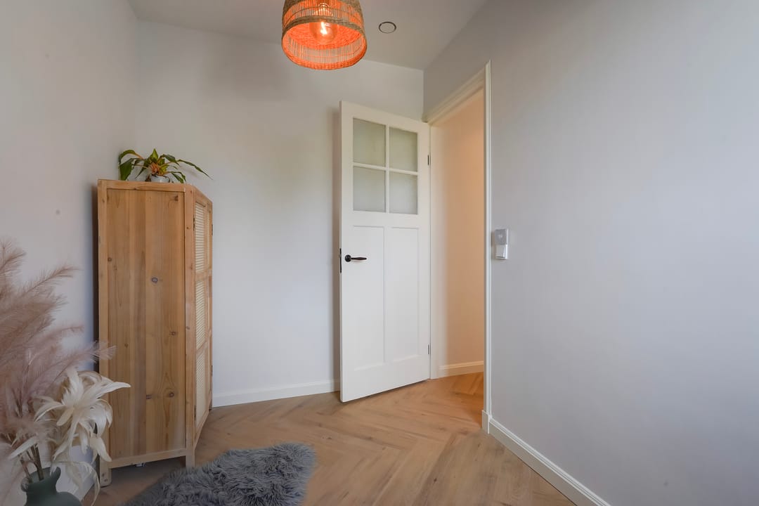 Photo 28 of Sint Raphaëlstraat 9