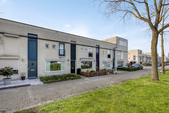 Foto 3 van Ruimelplein 25