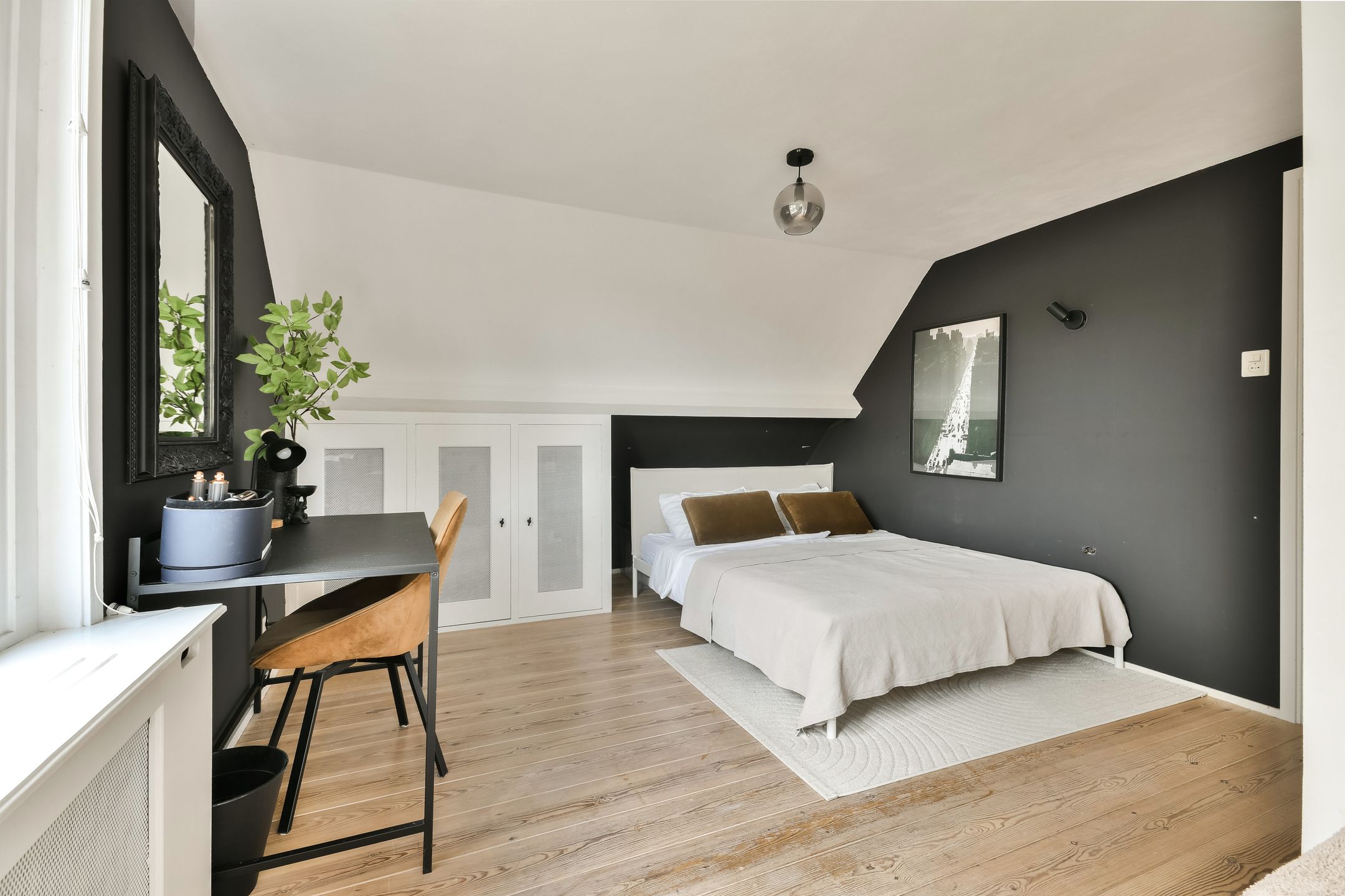 Charming 1930s Semi-Detached House with Driveway in Green Zandvoort Neighborhood — 33