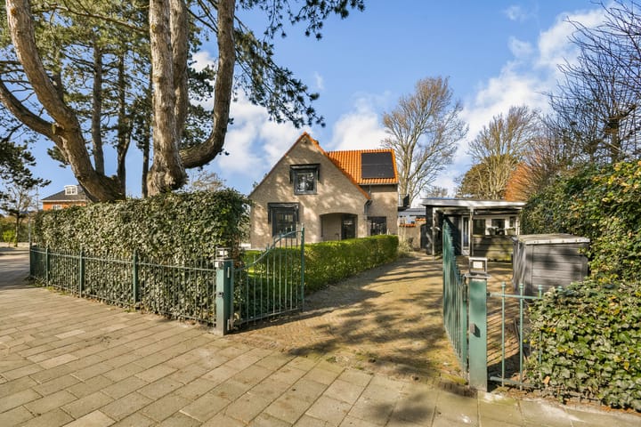 Photo 4 of Julianaweg 27