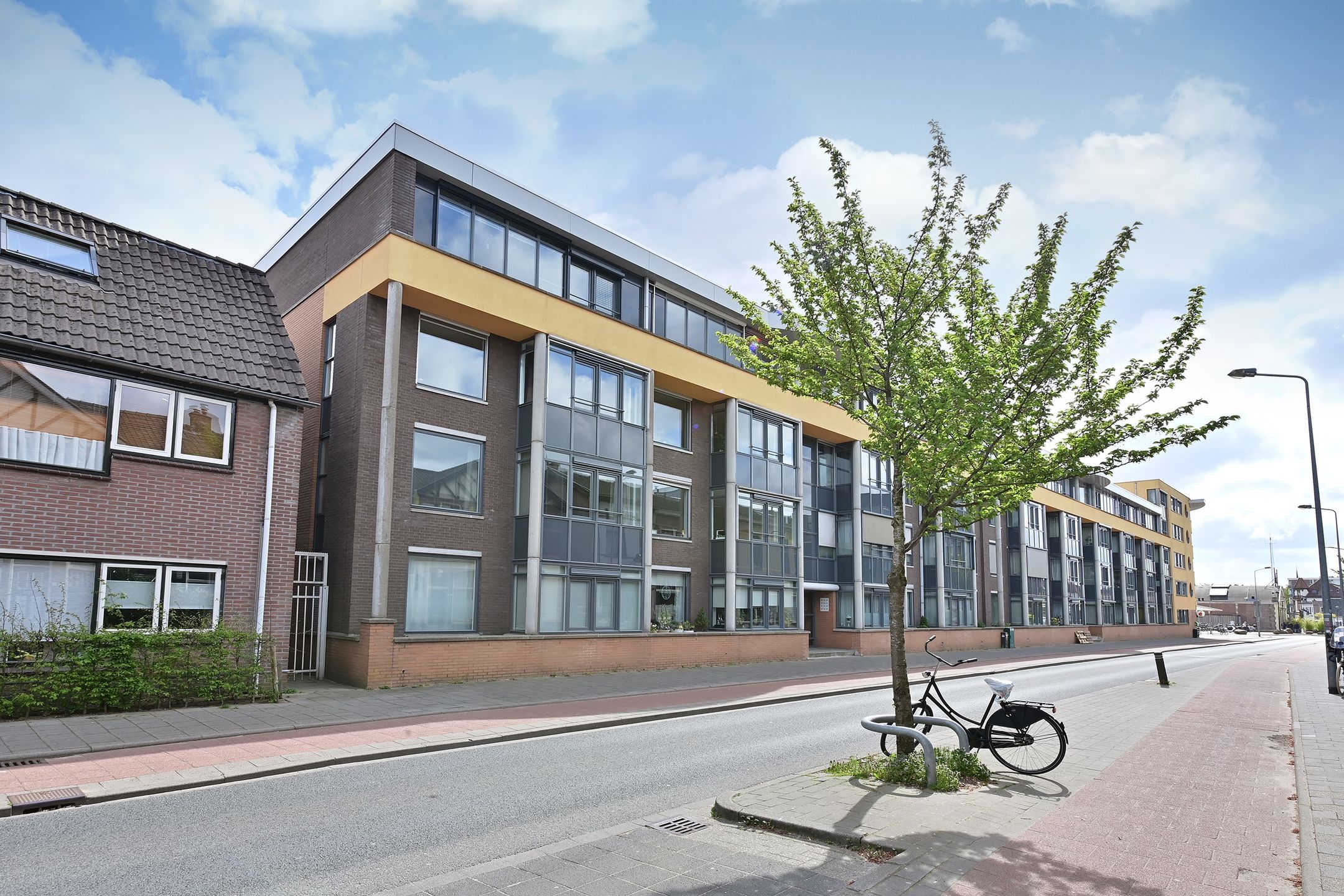 Photo 21 of Naarderstraat 50-A