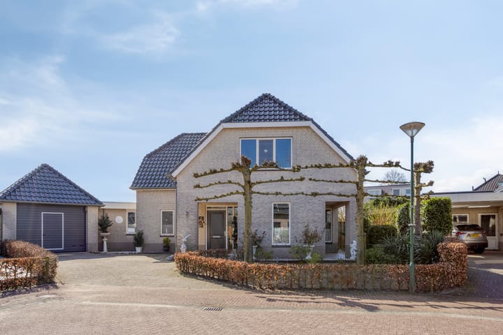 Aerdenburgh 4 main image