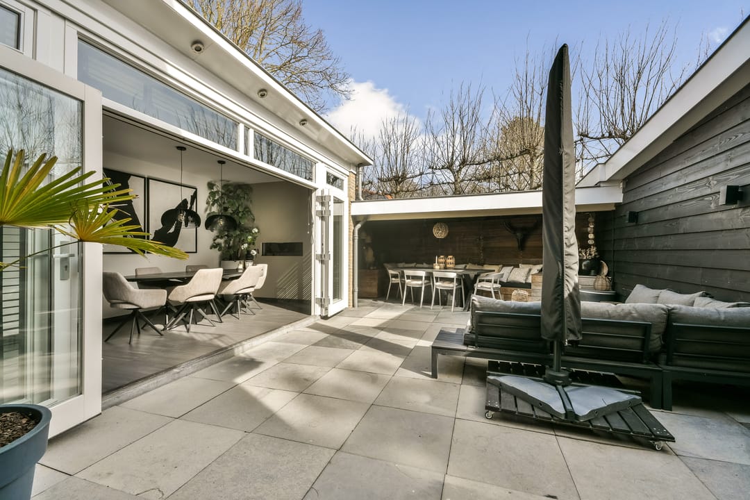 Charming 1930s Semi-Detached House with Driveway in Green Zandvoort Neighborhood — 23