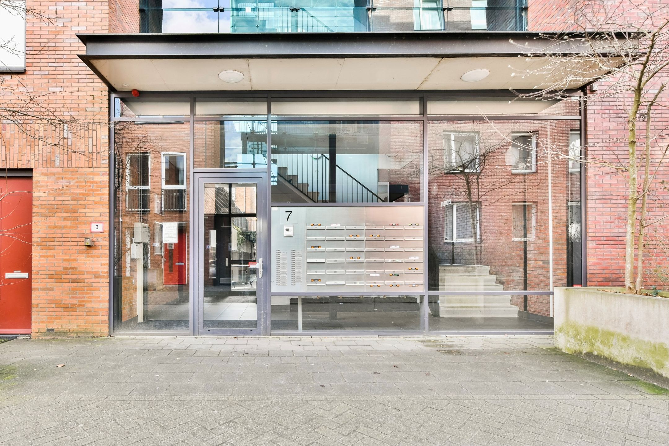 Luxurious Penthouse Apartment with Terrace and Private Parking in Amsterdam Osdorp — 21