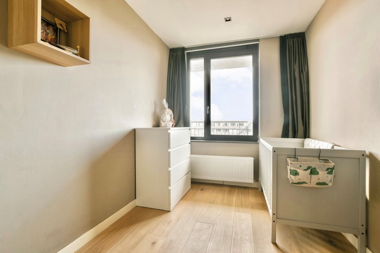 Luxurious Penthouse Apartment with Terrace and Private Parking in Amsterdam Osdorp — 14