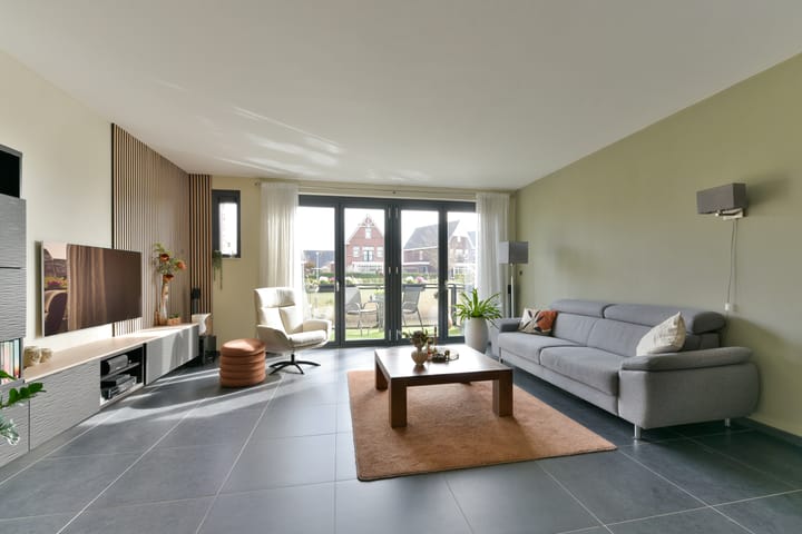 Foto 2 van Via Horta 105