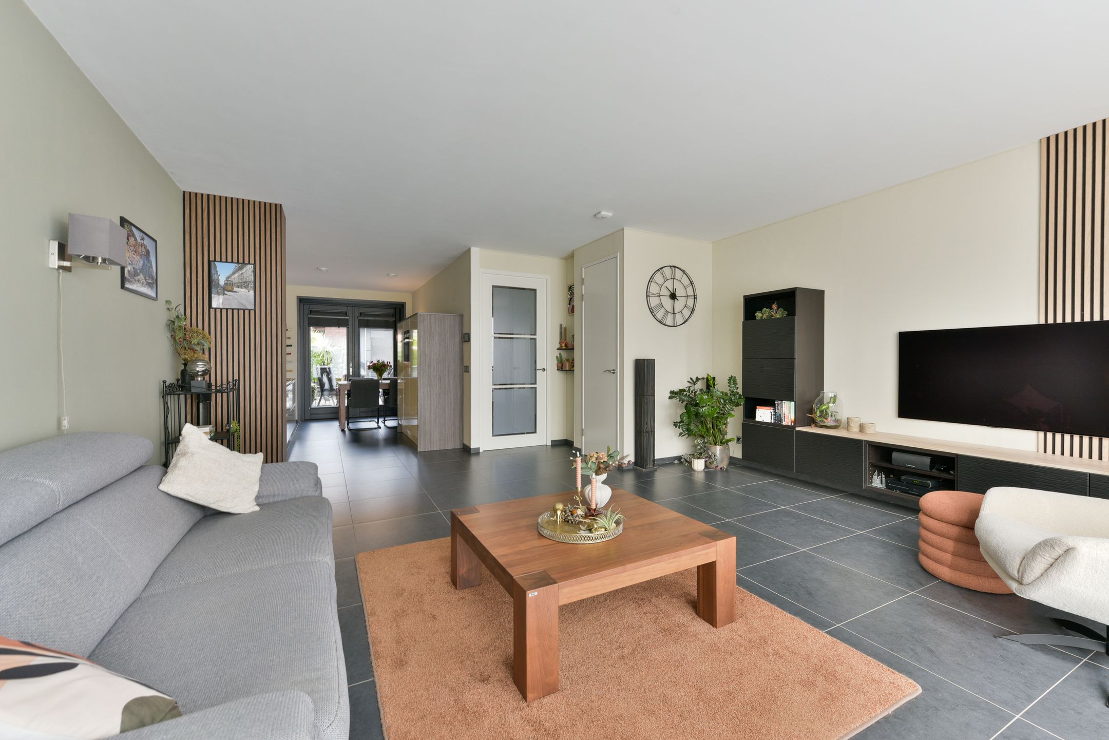 Foto 9 van Via Horta 105