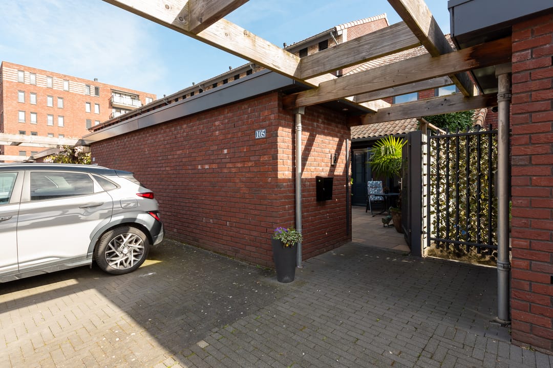 Foto 32 van Via Horta 105