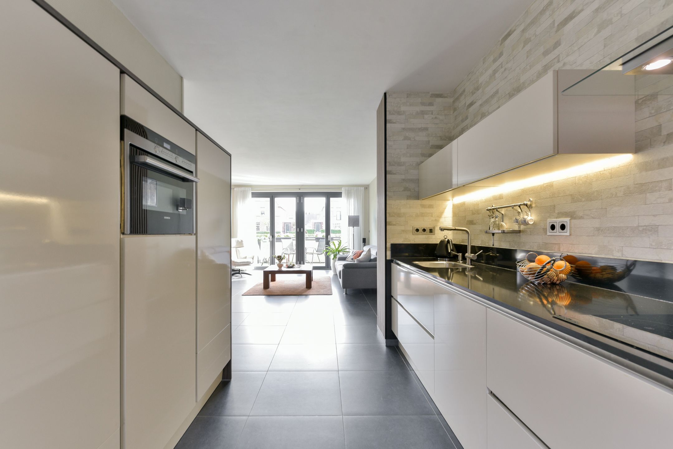 Foto 12 van Via Horta 105