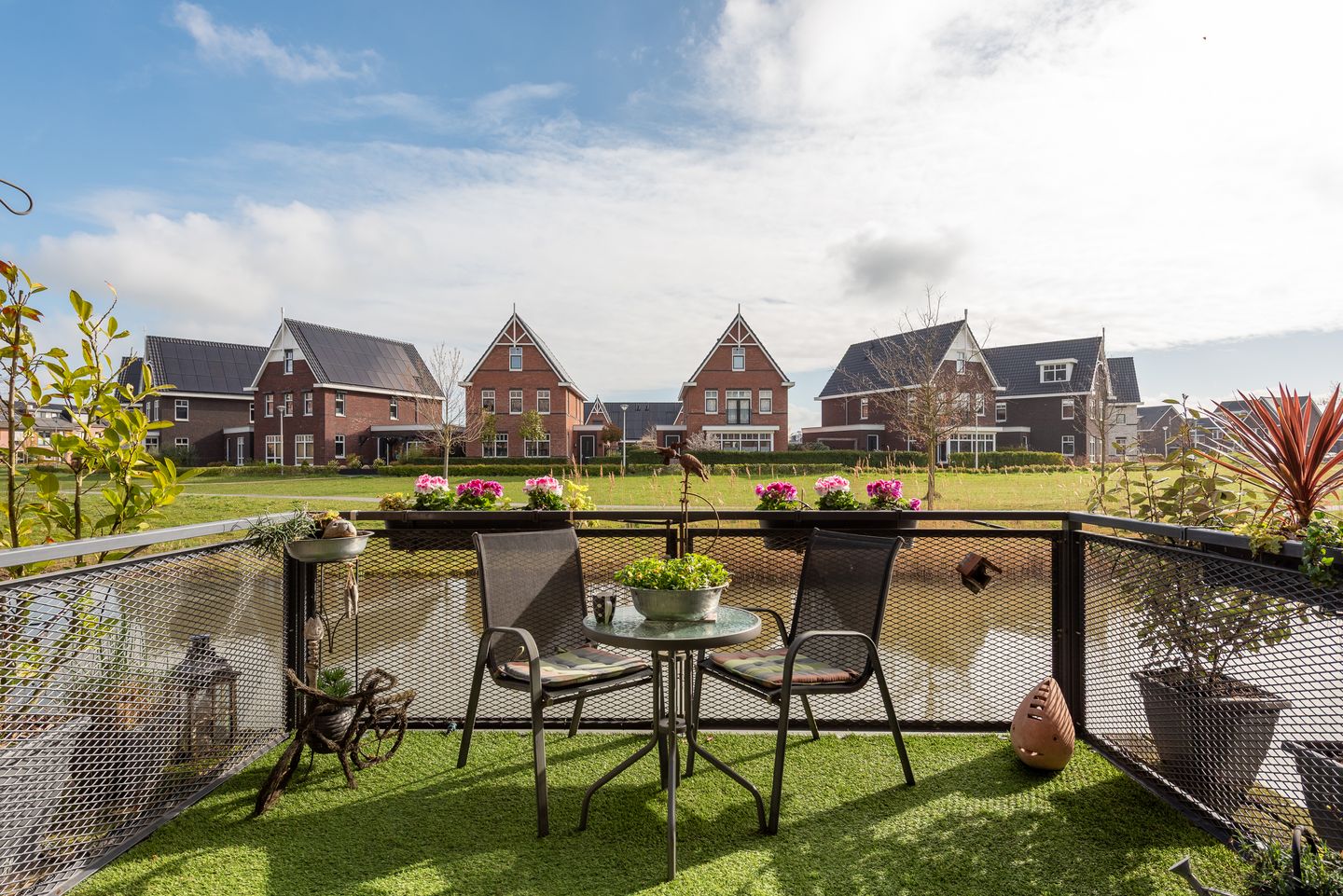 Foto 5 van Via Horta 105