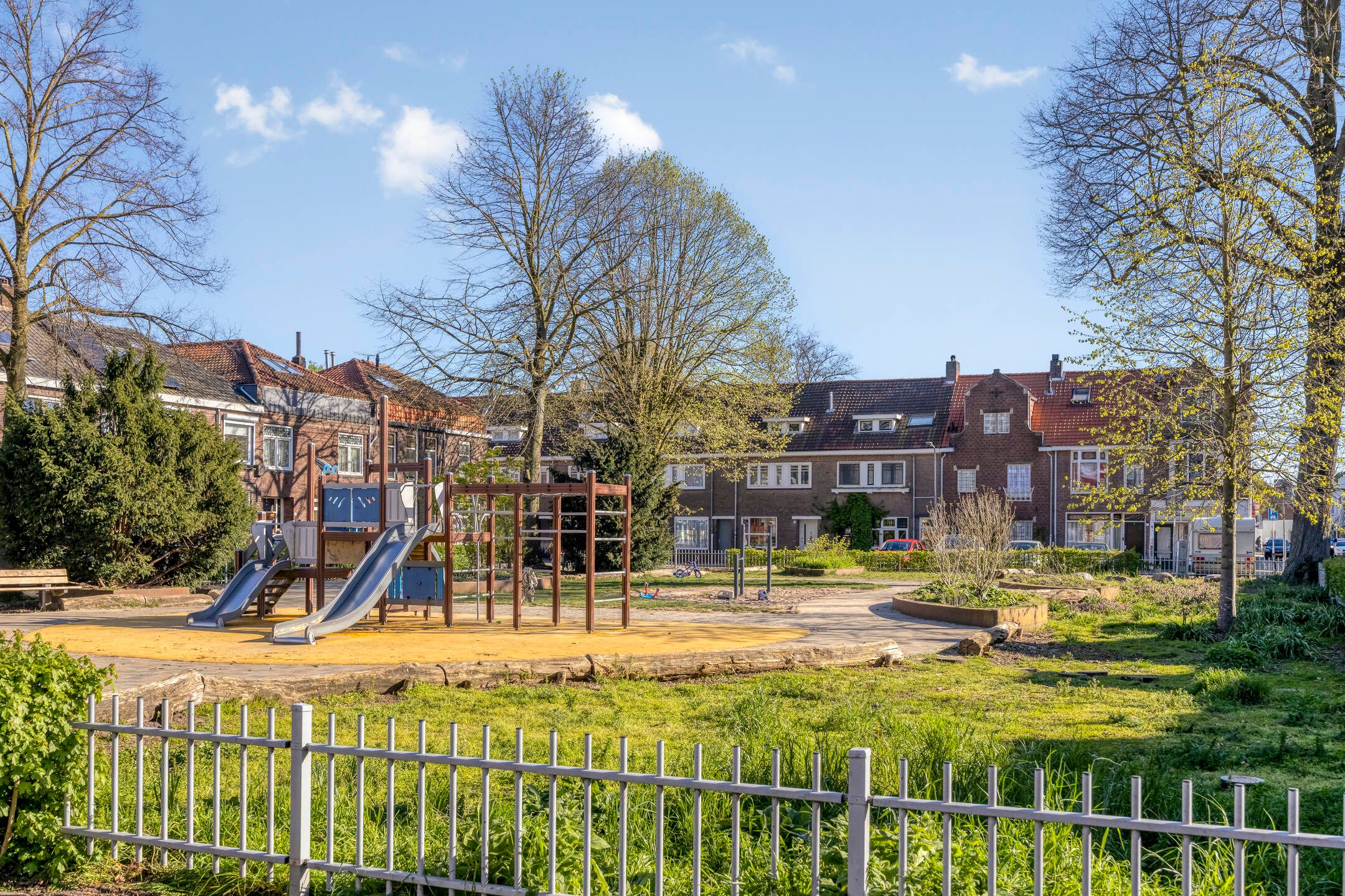 Foto 51 van Dennenstraat 16