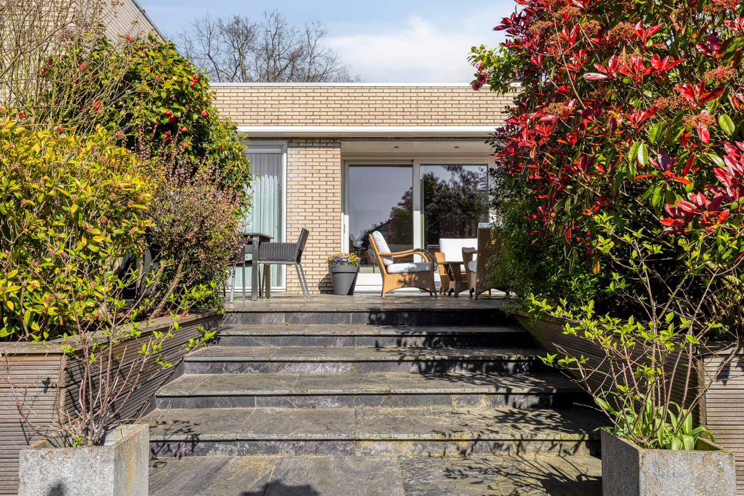 Waterfront Luxury Villa with Panoramic Views in Blixembosch — 43