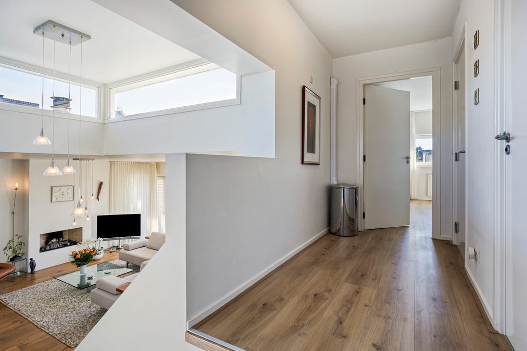 Waterfront Luxury Villa with Panoramic Views in Blixembosch — 31