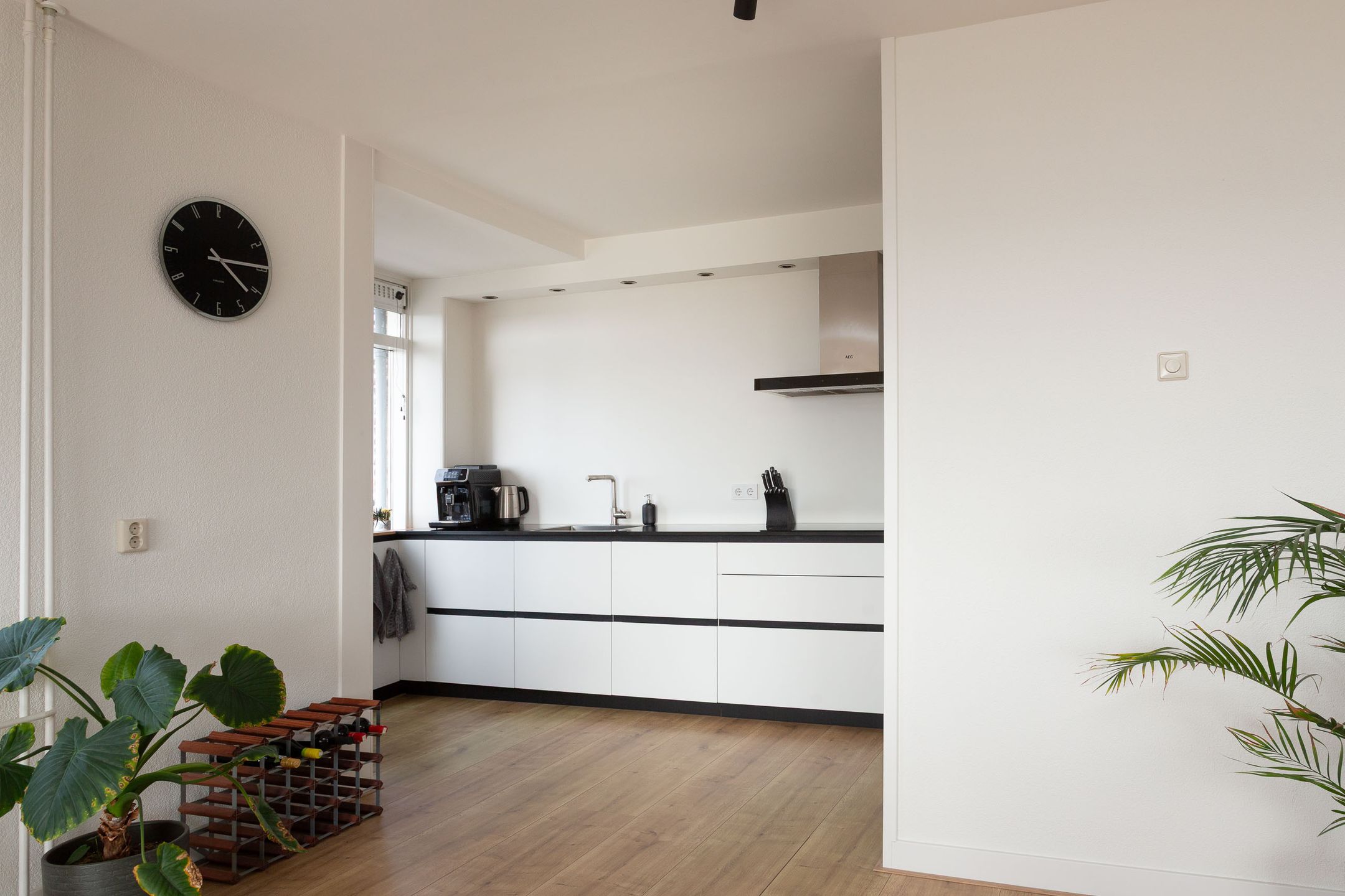 Photo 6 of Plantijnstraat 102