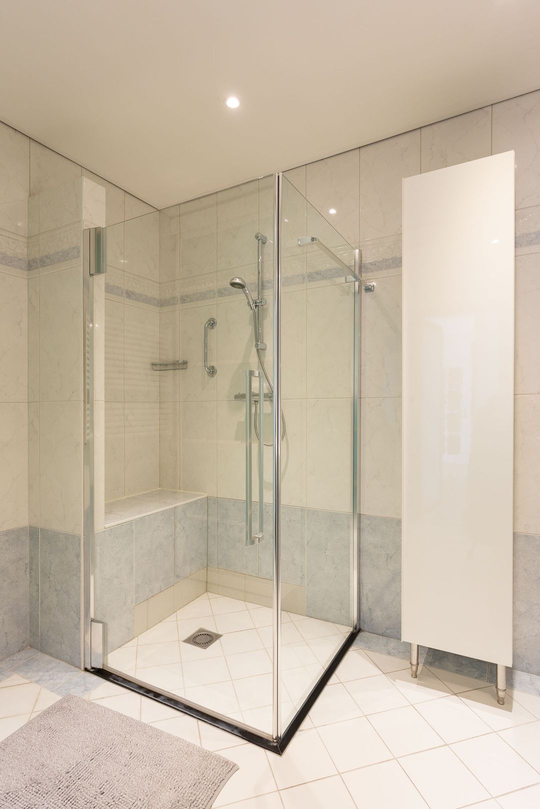 Photo 23 of Plantijnstraat 102