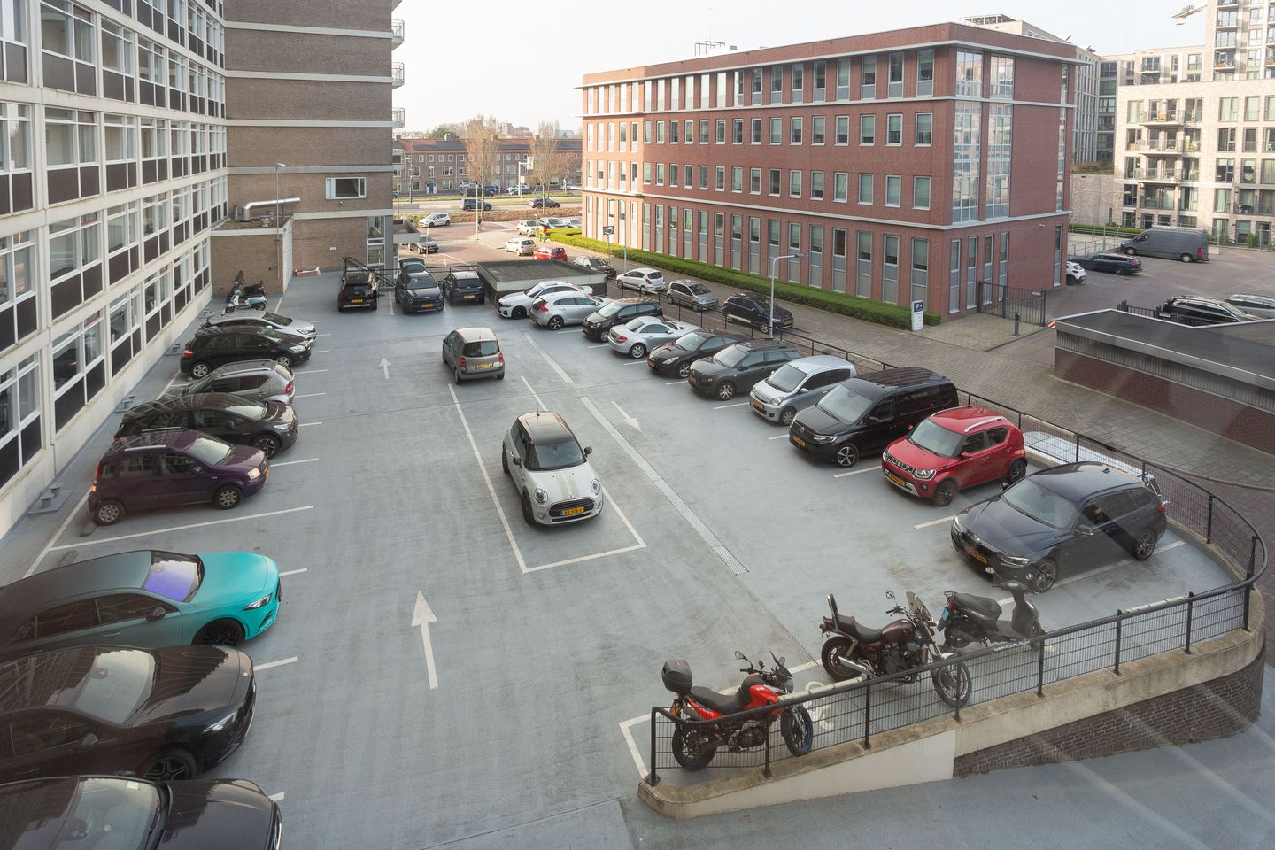 Photo 29 of Plantijnstraat 102