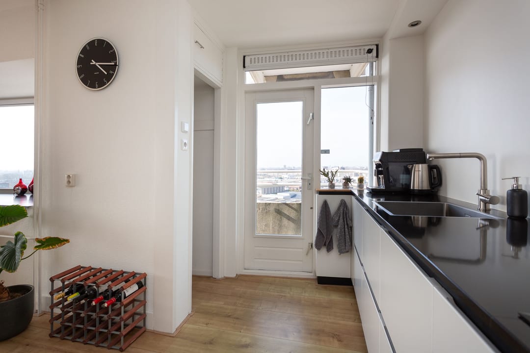 Photo 7 of Plantijnstraat 102